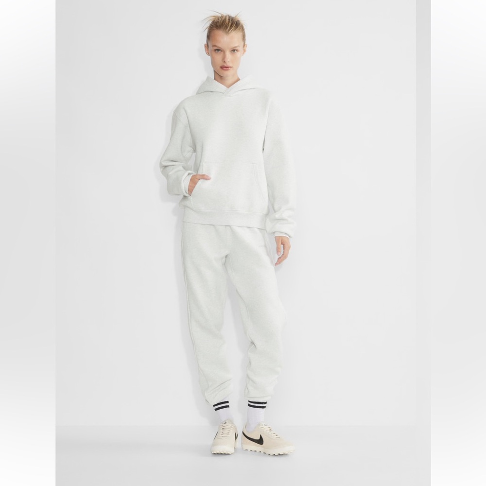 Aritzia TNA Perfect Gray Fleece Hoodie. Medium